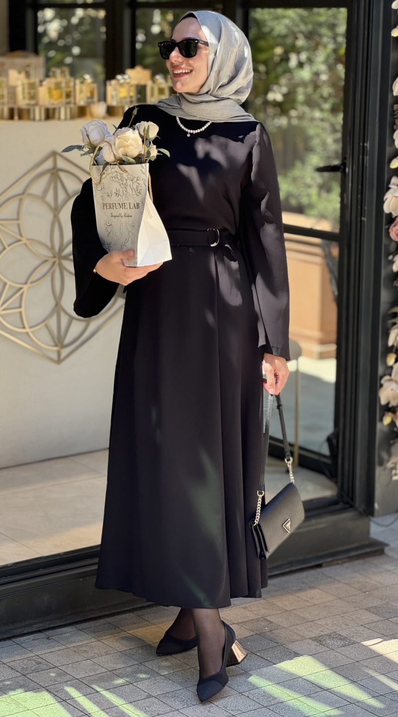 Lina - Siyah Etek Takım